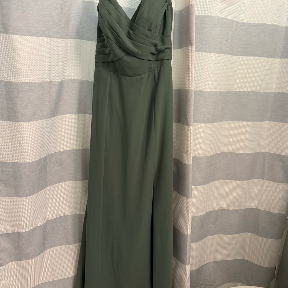 Azazie Green Sleeveless V-neck Maxi Gown